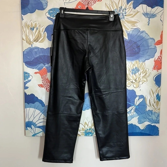 Nicole Miller Faux Leather Pants - Picture 6 of 11